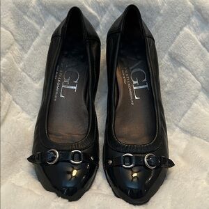 AGL Black Patent Leather Flats gently worn size 38 1/2